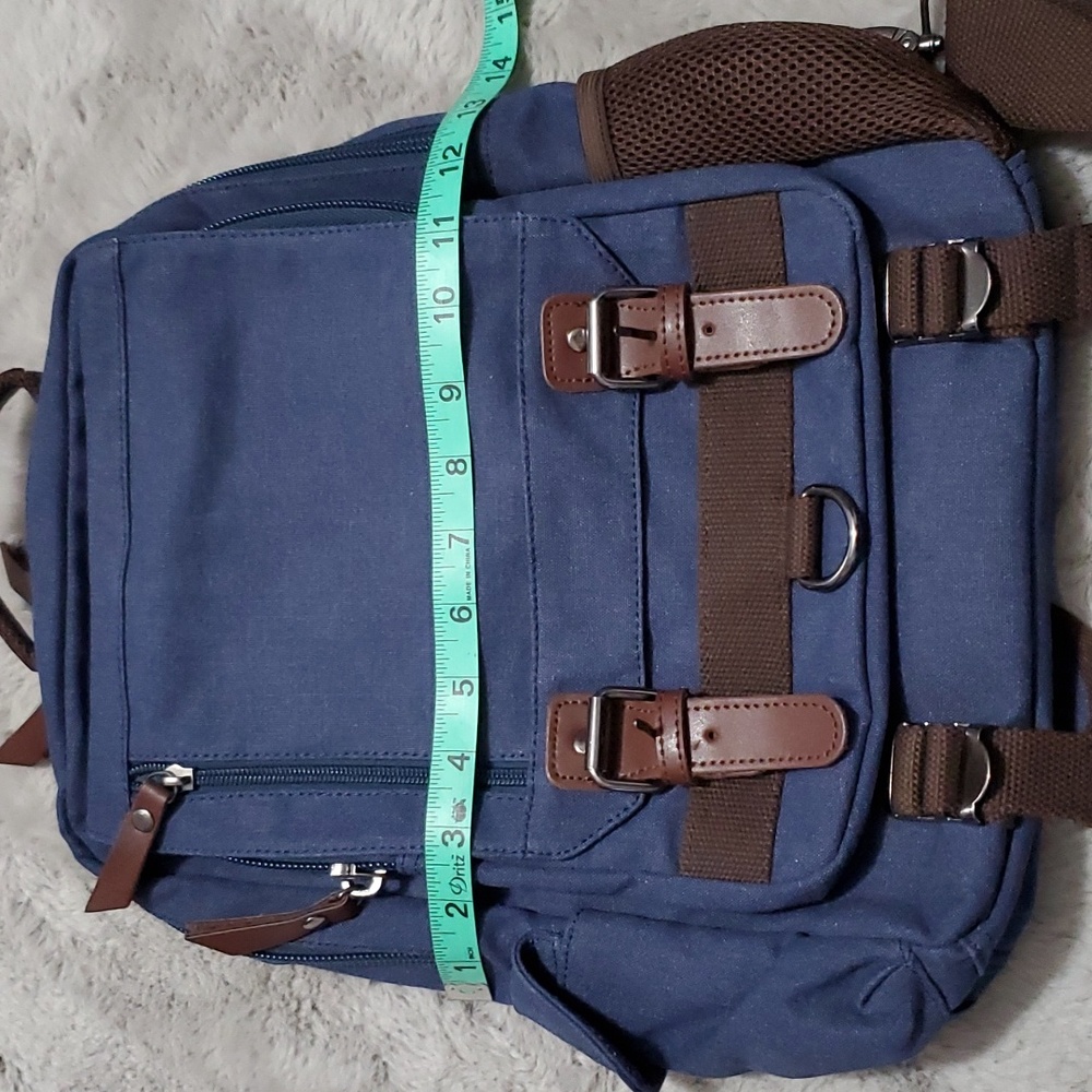 Blue padded backpack - Picture 6 of 9